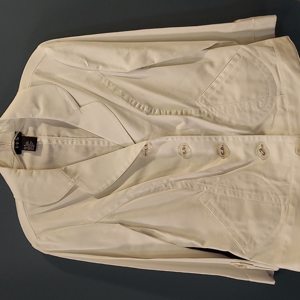 RQT White Button Down Lightweight Hourglass Blazer Small